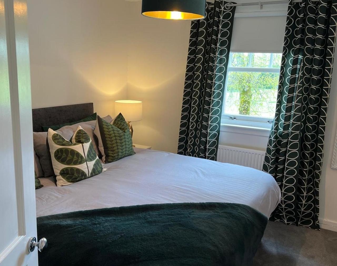 Fifty Five On Gilmour Street Apartment Eaglesham Екстериор снимка
